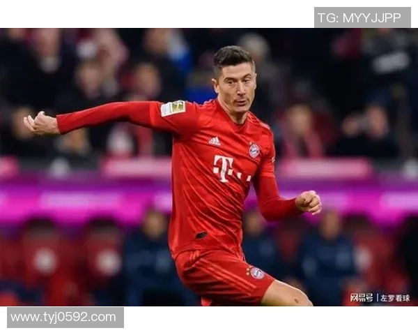 《球星足球05全面解析：游戏玩法技巧与球员数据深度分析》