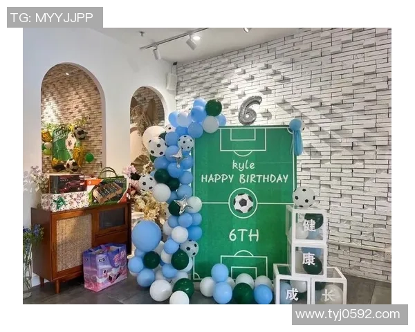 创意足球球星造型蛋糕惊艳亮相为生日派对增添无限精彩氛围