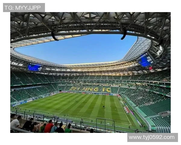 法拉赫:从绿茵场到足球传奇的崛起与辉煌历程