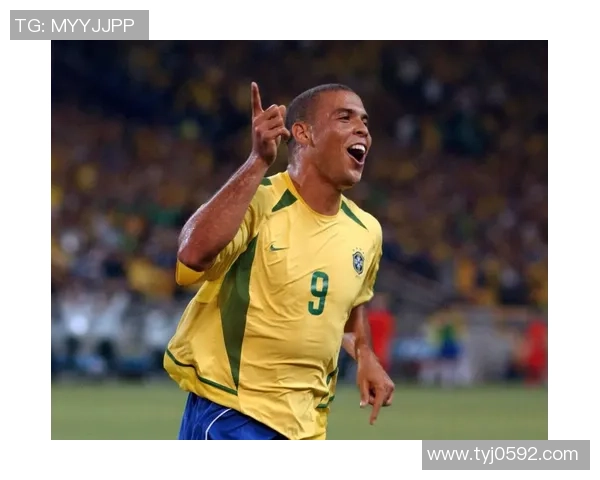 世界杯足球巨星风采海报设计创意与视觉呈现分析 世界杯足球巨星风采海报设计创意与视觉呈现分析